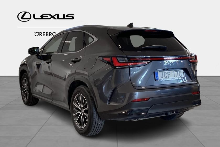 Bild 4 av Lexus NX 450h+ Business Plus inklusive Vinterhjul Dragkrok