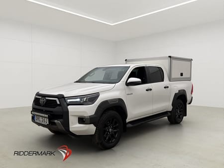 Toyota Hilux Dubbelhytt Invincible 2.8 4WD Värm Drag JBL PÅBYGGNAD Moms
