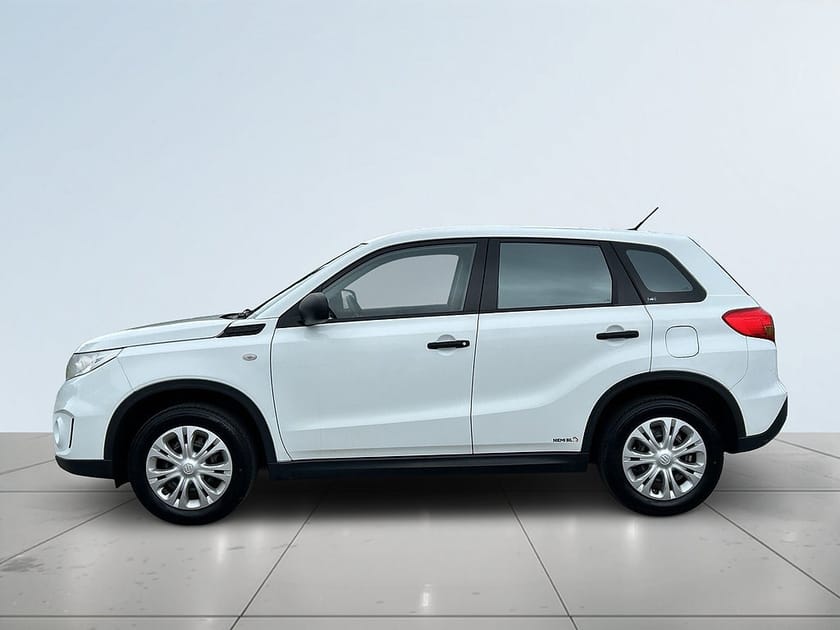 Bild 4 av Suzuki Vitara 1.6 DOHC 16V VVT SoV-Däck, Motorvärmare