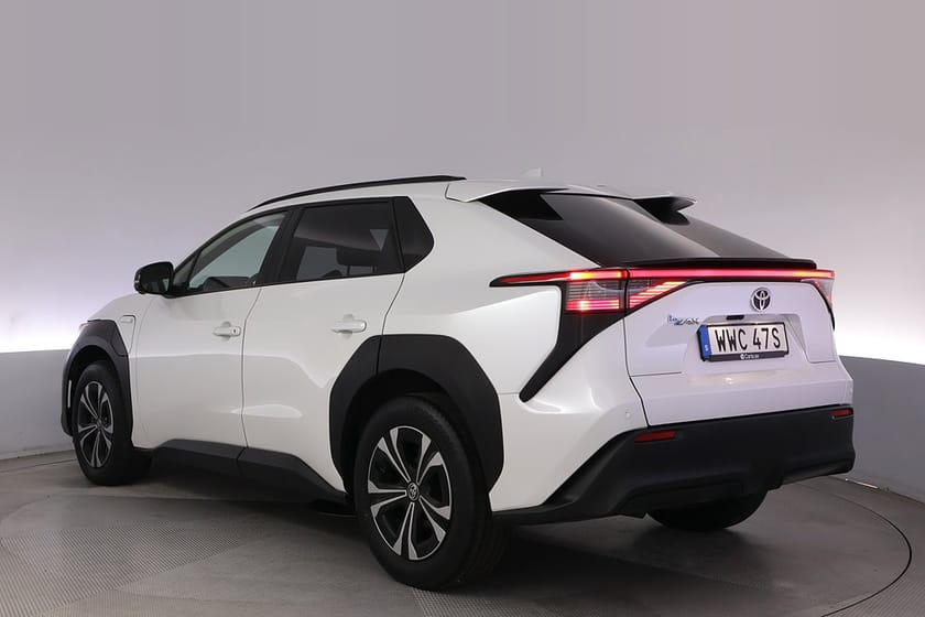 Bild 4 av Toyota bZ4X