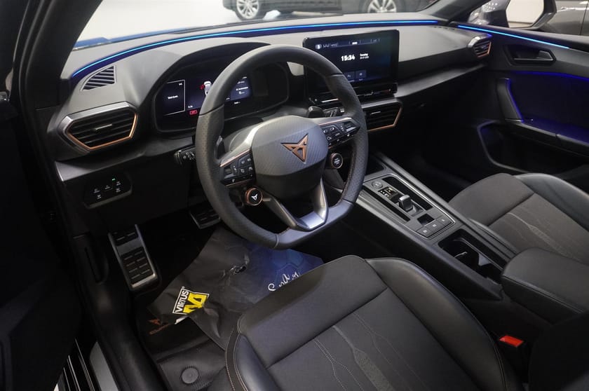 Bild 2 av CUPRA Leon Sportstourer e-Hybrid ST Vz 245 hk Aut