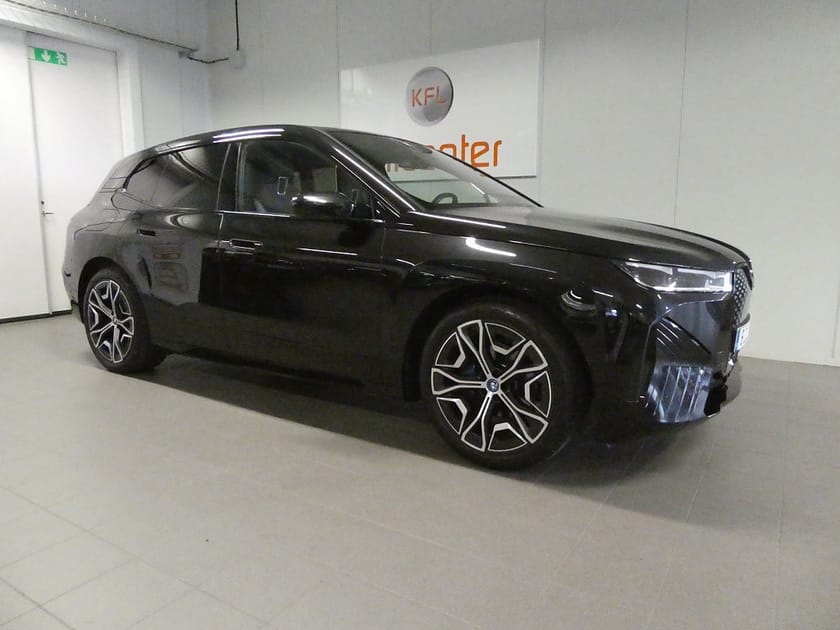Bild 4 av BMW iX xDrive50 SportPack Laser-H&K-Drag-360-Navi-SoV