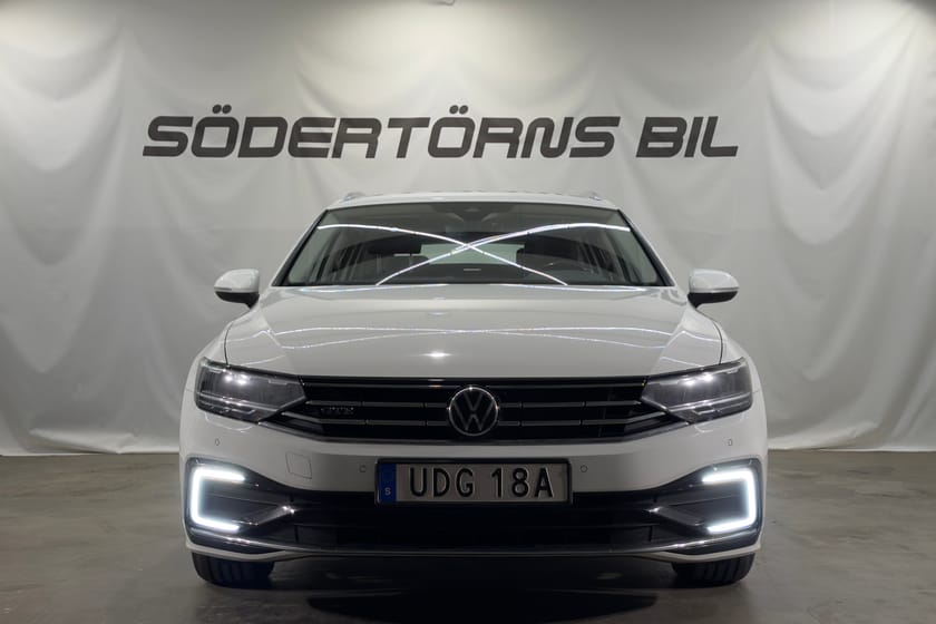 Bild 4 av Volkswagen Passat Sportscombi GTE 1.4 TSI DRAG VÄRMARE KAMERA 1 BRUKARE MOMSBIL