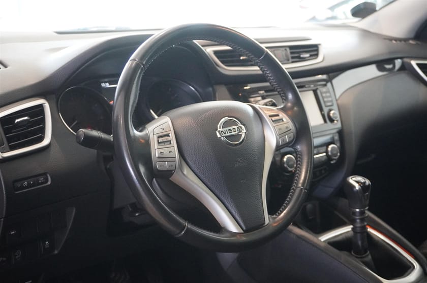 Bild 2 av Nissan Qashqai 1.2 DIG-T Tekna Drag Panorama
