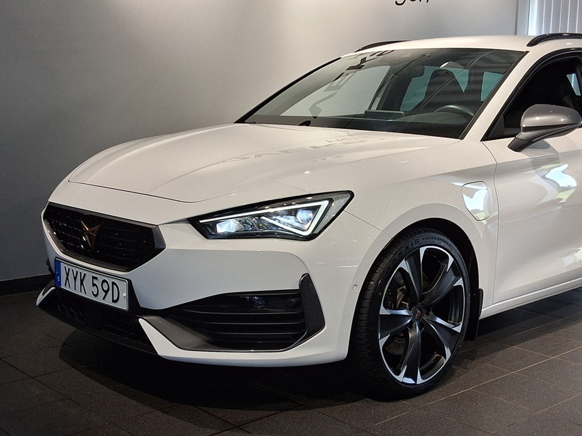 Cupra Leon 1.4 e-HYBRID 2024, kuva 3/10