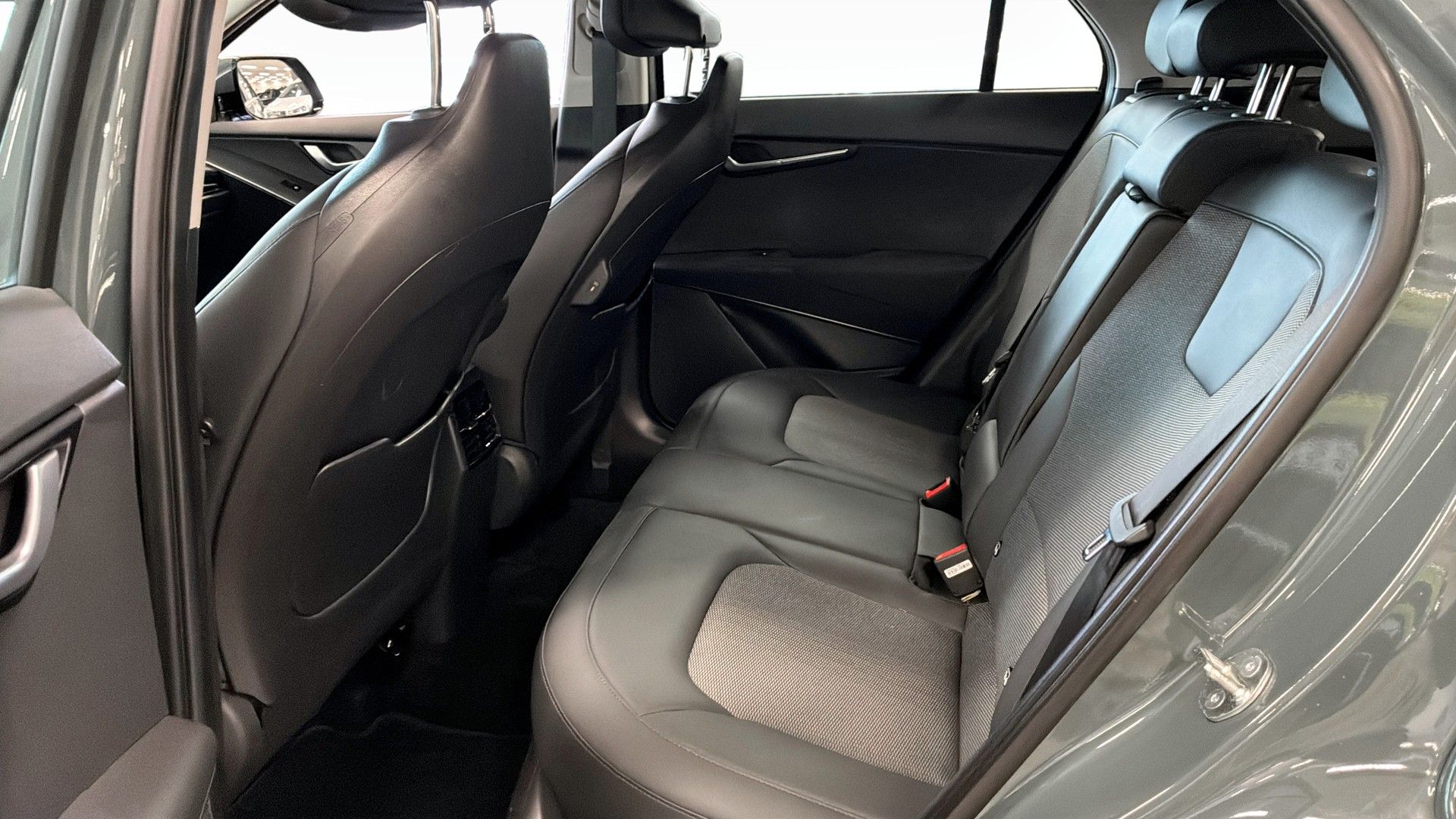 Kia Niro 1.6 GDI PlugIn-Hybrid Action 2024, kuva 9/10