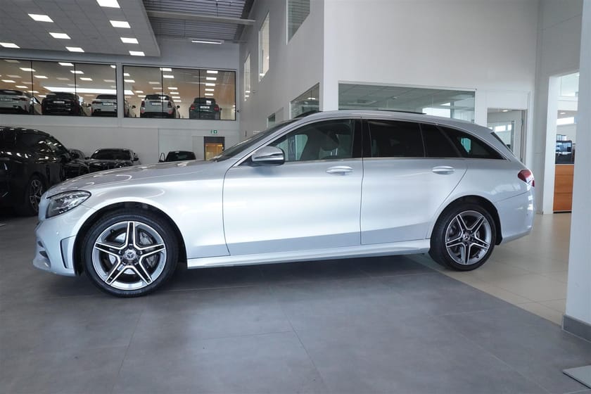 Bild 3 av Mercedes-Benz C 220 T d 4MATIC 9G-Tronic AMG 194hk Panoramaglas Dragkrok Tonade Rutor