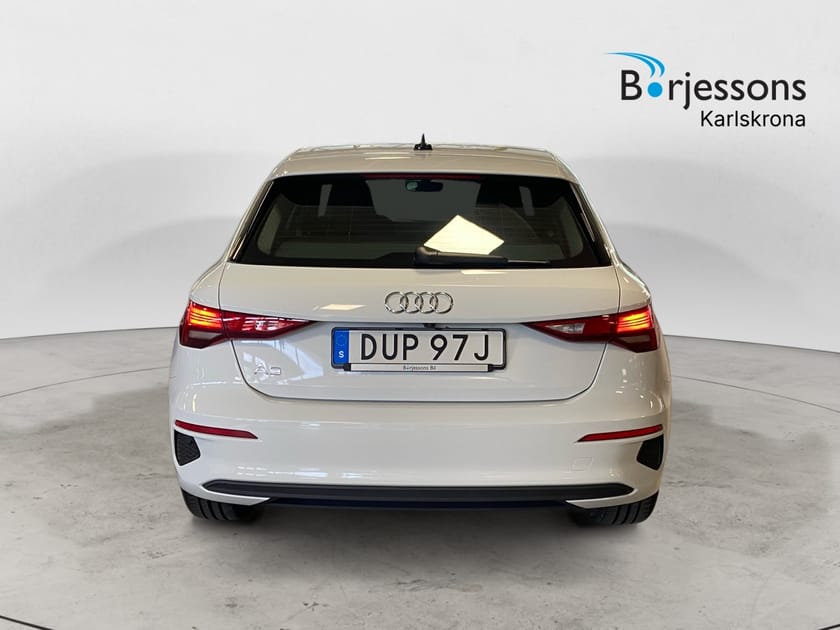Bild 4 av Audi A3 Sportback 35 TFSI PROLINE 150 HK 6-VÄXLAD