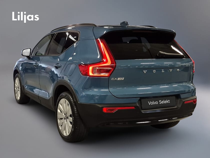 Bild 5 av Volvo EX40 Single Motor Extended Range R Core SE//360-Kamera//