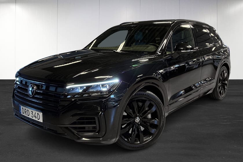 Bild 1 av Volkswagen Touareg R eHybrid 3.0 V6 TSI | Pano | 360 | Drag | Helläder |