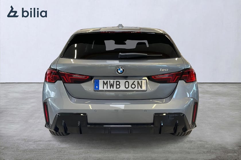 Bild 4 av BMW 120 M Sport Panorama Harman Kardon Driving Assistant Plus