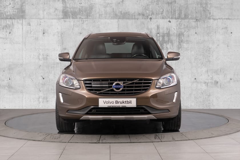Bilde 3 av Volvo XC60 D4 190 hk AWD Summum aut. Krok/ACC/VOC/Soltak
