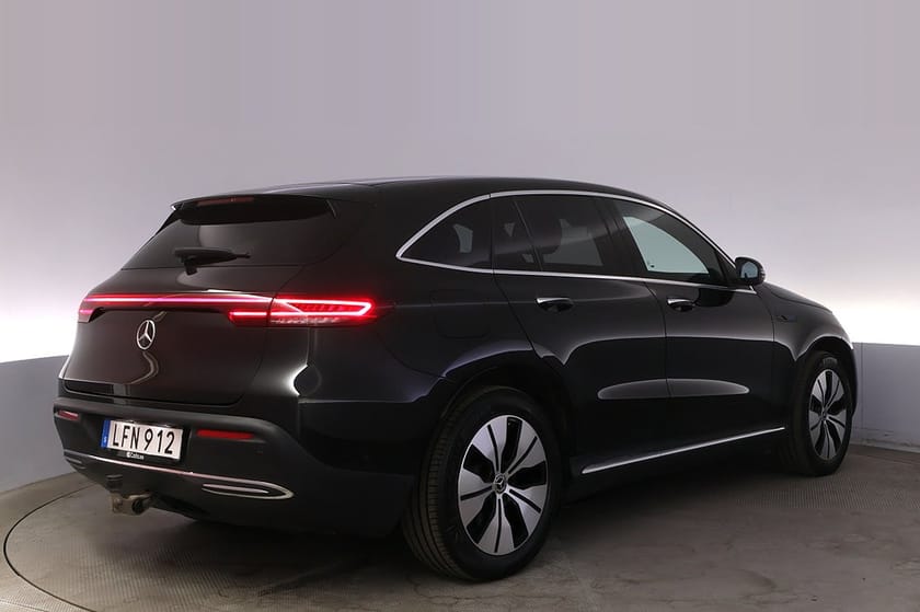 Bild 5 av Mercedes-Benz EQC 400 4MATIC AdapFarth Drag Kamera BSM