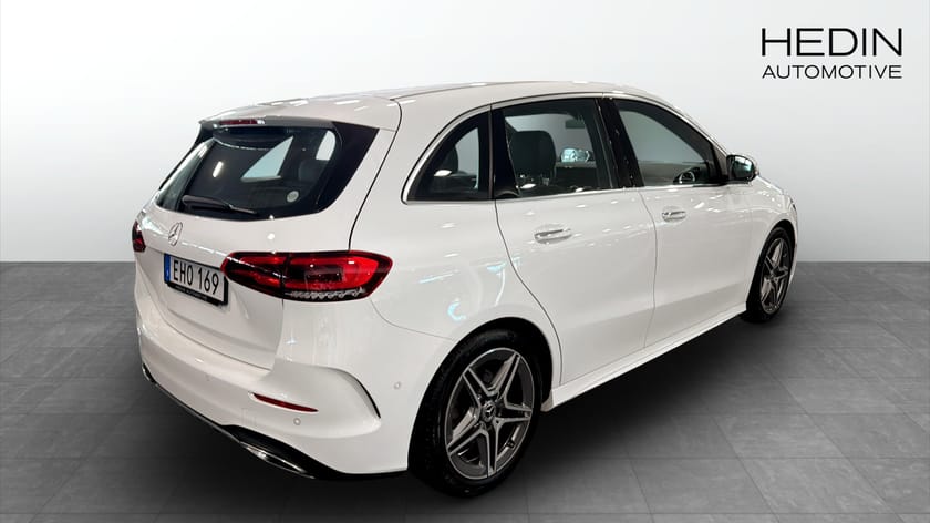 Bild 3 av Mercedes-Benz B 200 7G-DCT AMG PAKET / NAVIGATION