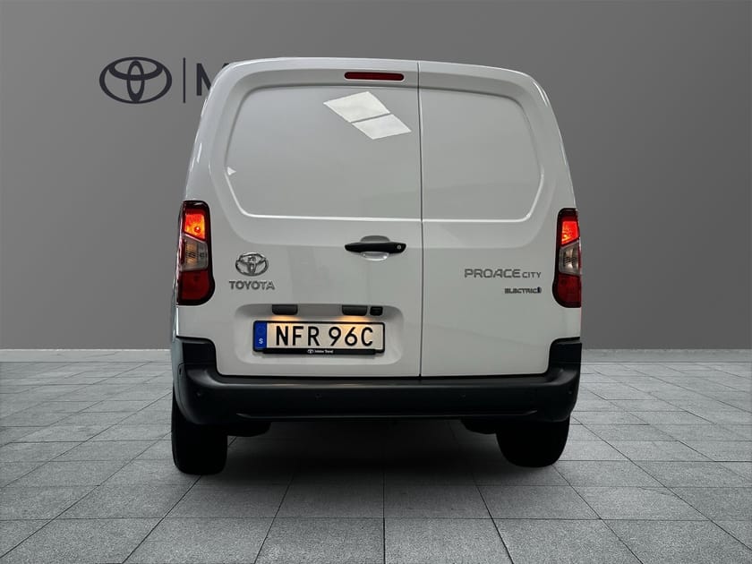Bild 4 av Toyota ProAce City Electric 50 kWh |PARKERINGSSENSORER BAK | BAKKAMERA | MOMS* |