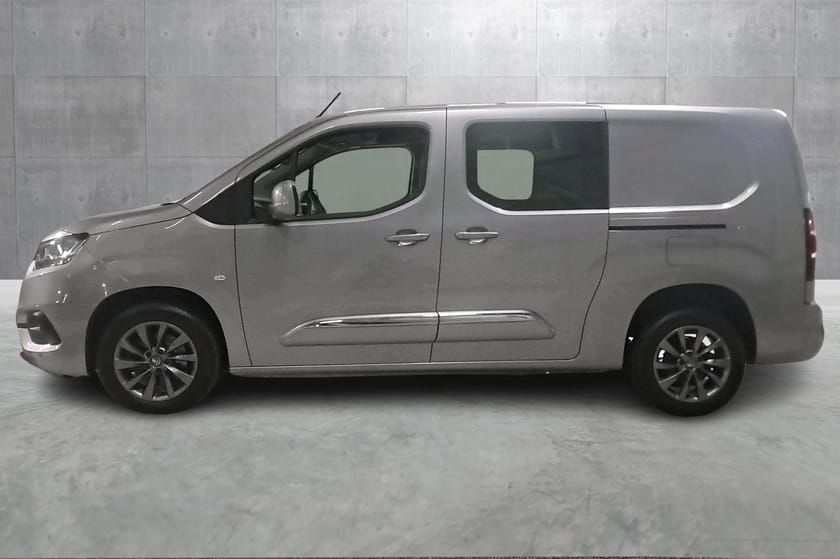 Bilde 2 av Toyota ProAce City Velholdt I Privatkjørt I Tilhengerfeste