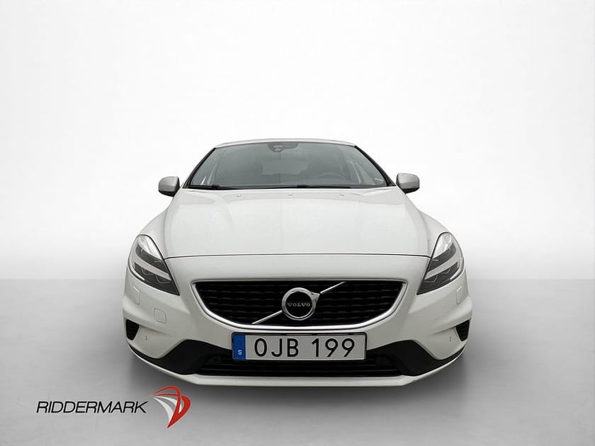 Bild 2 av Volvo V40 T3 152hk R-Design Kamera Värmare Skinn VOC