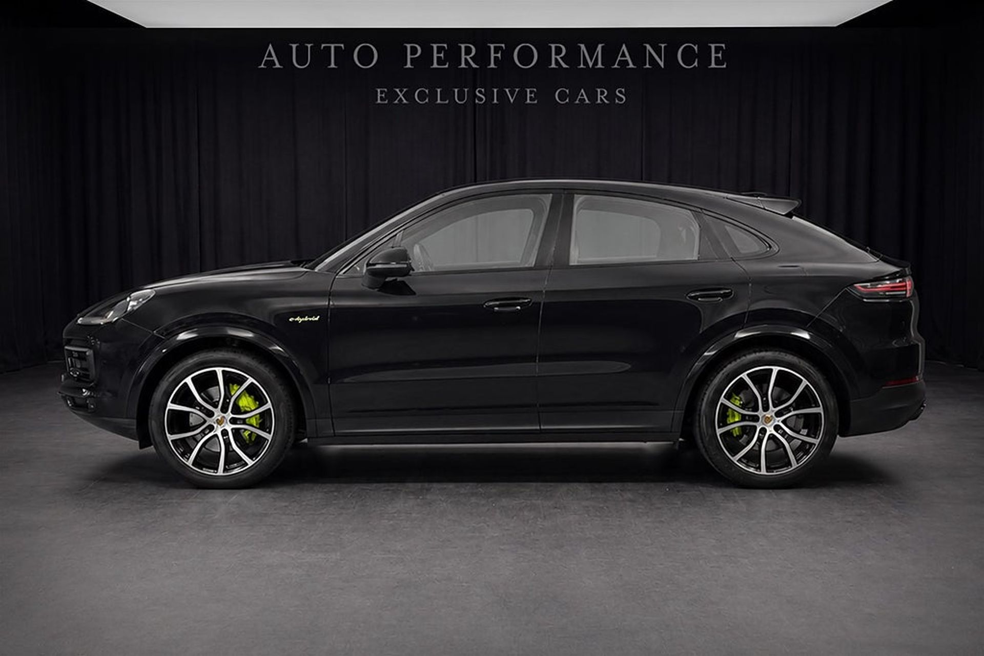 Porsche Cayenne 2021, bild 2/10