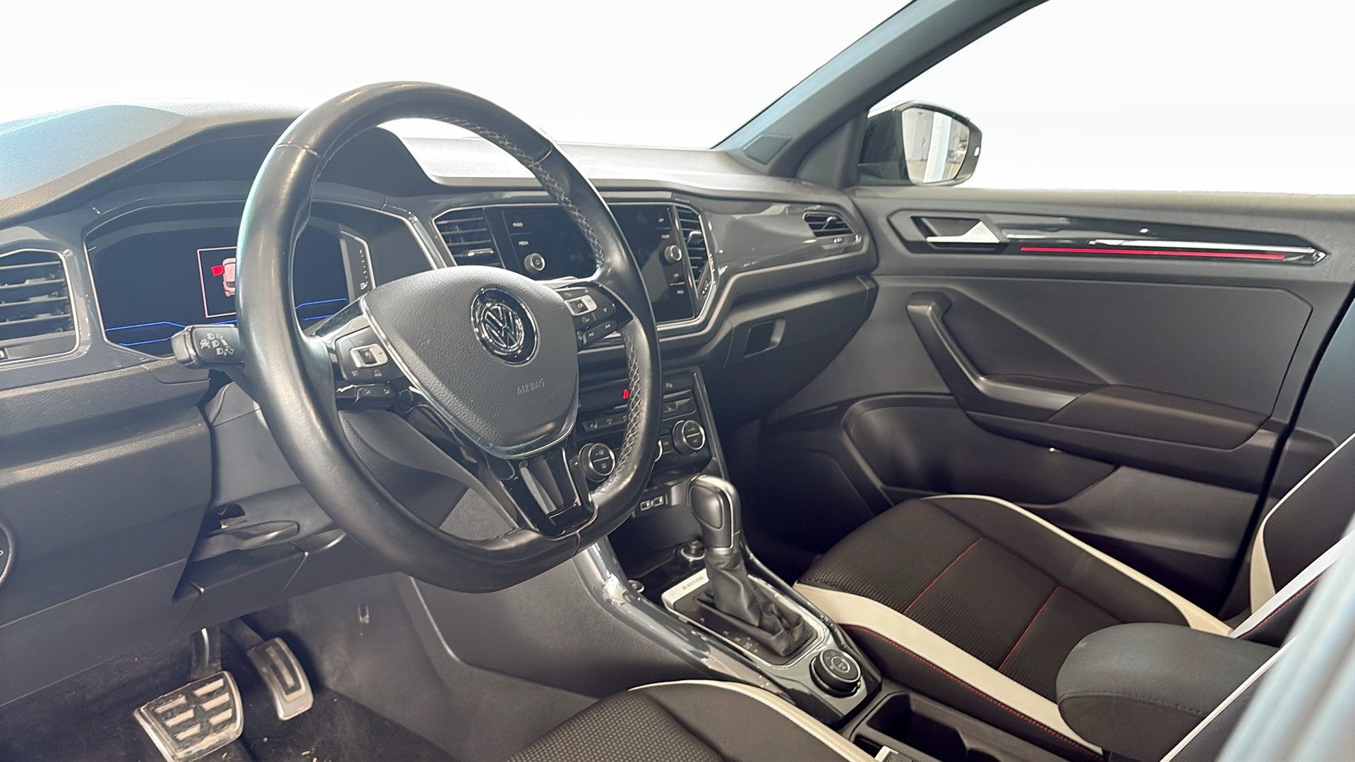 Volkswagen T-Roc 2.0 TSI 4Motion 2018, bild 7/10