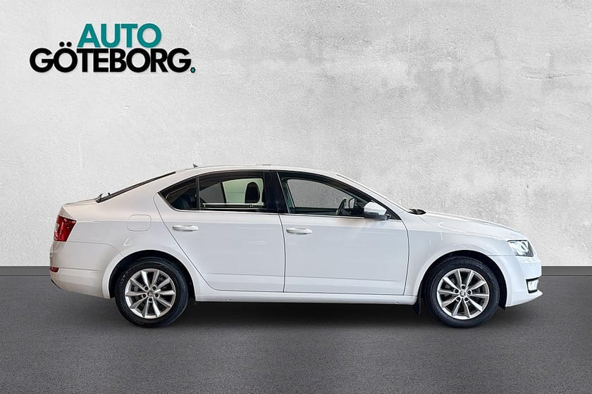 Bild 3 av Škoda Octavia Skoda 1.6 TDI Ambition Dragkrok 1-Ägare Välservad