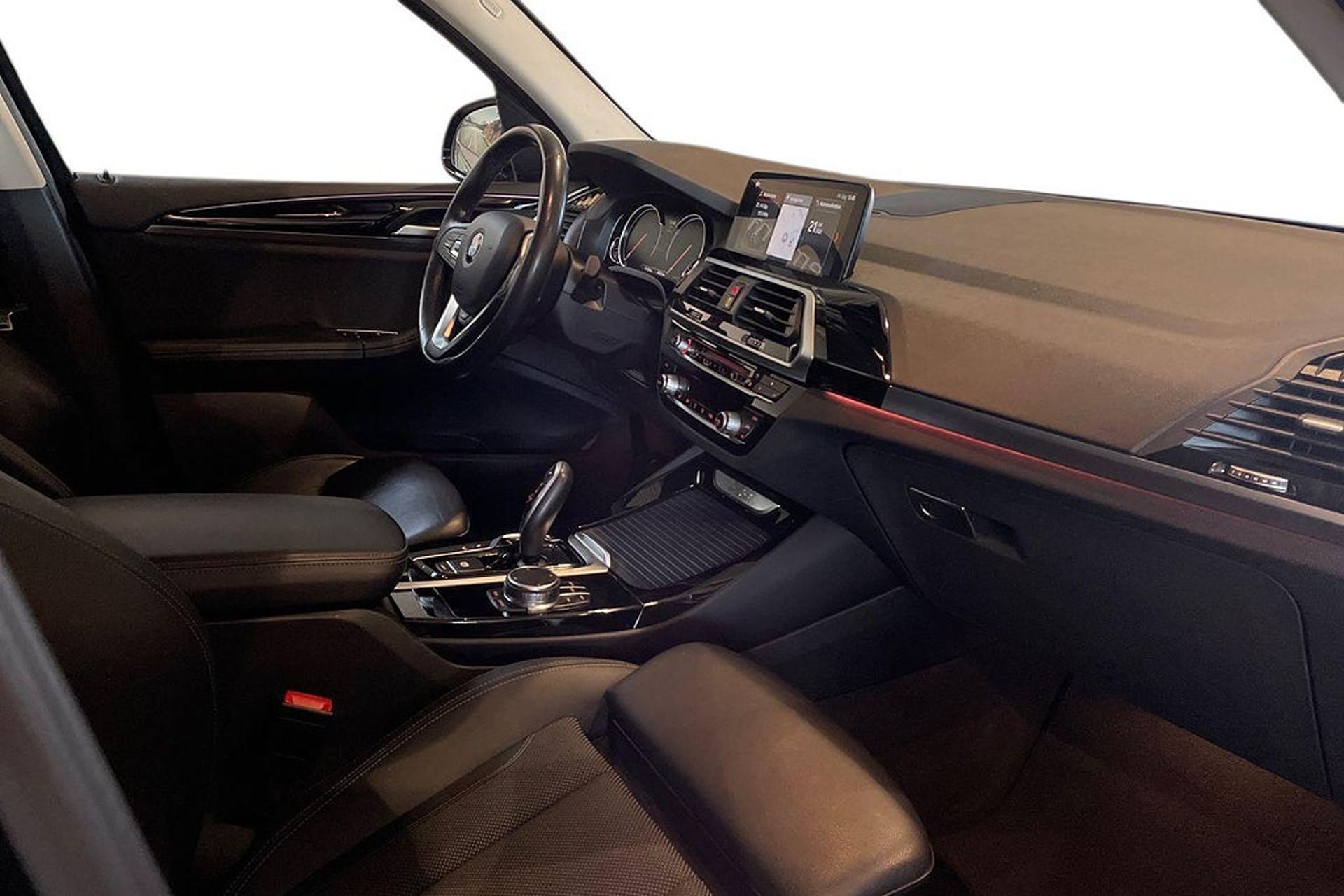 BMW X3 xDrive20d 2019, photo 6/18