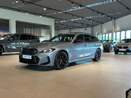 BMW M340i xDrive Touring M Sport Pro Black Package DA Pro Pano HK