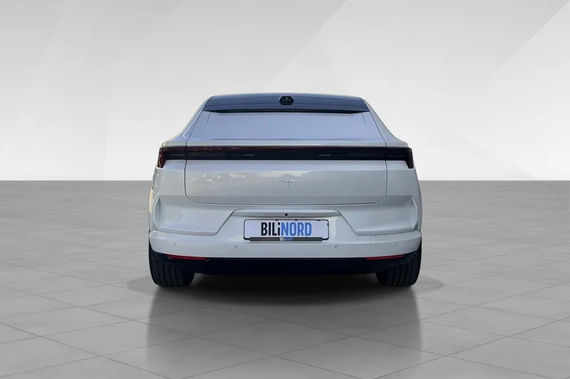 Polestar 4 Long Range Dual motor bilde 6