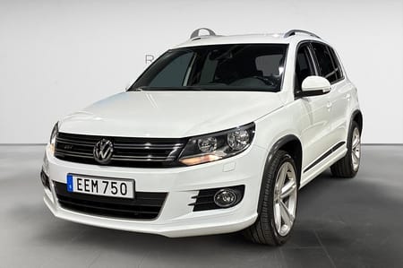 Volkswagen Tiguan 1.4 TSI 160 HK R-LINE 4M DRAG B-VÄRM 13998MIL 1834KR/ÅR