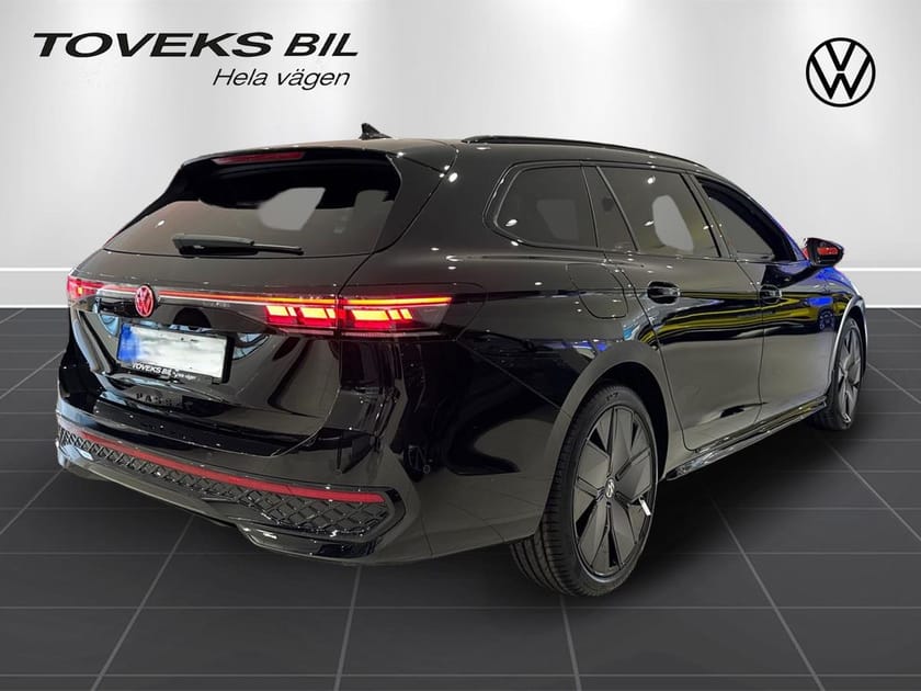 Bild 4 av Volkswagen Passat Variant eHybrid R-line 272hk Panoramatak | Choicekampanj