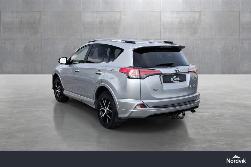 Bilde 3 av Toyota RAV4 Hybrid AWD/Hengerfeste/Navigasjon