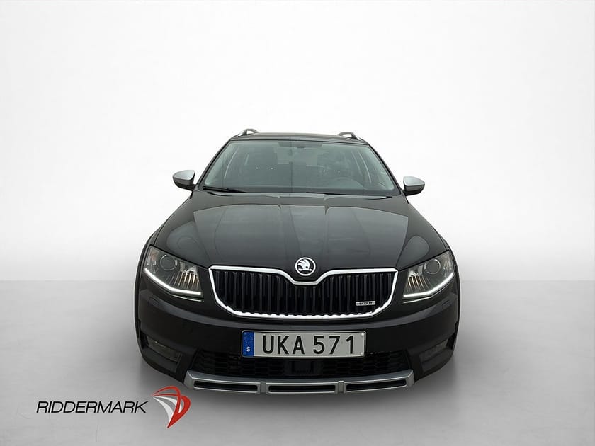 Bild 2 av Škoda Octavia Scout Skoda 2.0 TDI 4x4 Premium Canton Värmare Drag