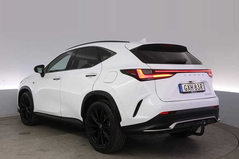 Bild 4 av Lexus NX 450h+ E-CVT F Sport Drag Läder BLIS HUD 360