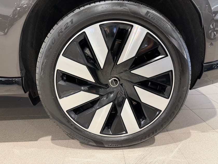 Bild 4 av Volvo EX90 Twin Motor Ultra 7-sätes / 360 Kamera / Panoramatak / 10.000kr tillbehör/