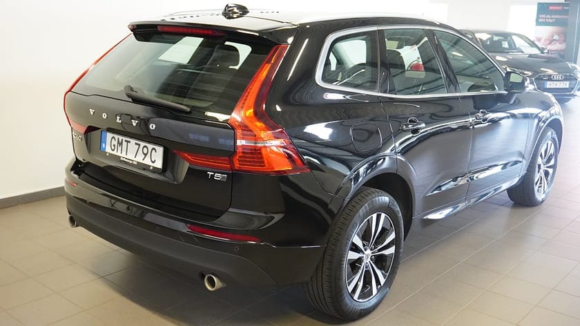 Bild 3 av Volvo XC60 B4 AWD AUTO/MOMENTUM ADVANCED/B-KAMERA/RATTVÄRMARE