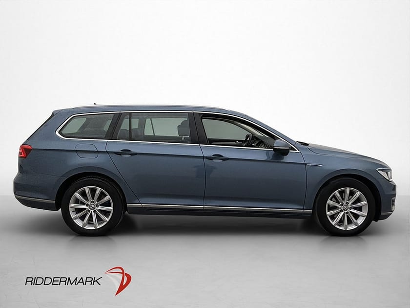 Bild 4 av Volkswagen Passat Variant GTE SC 1.4 TSI 218hk B-Kamera Drag Carplay