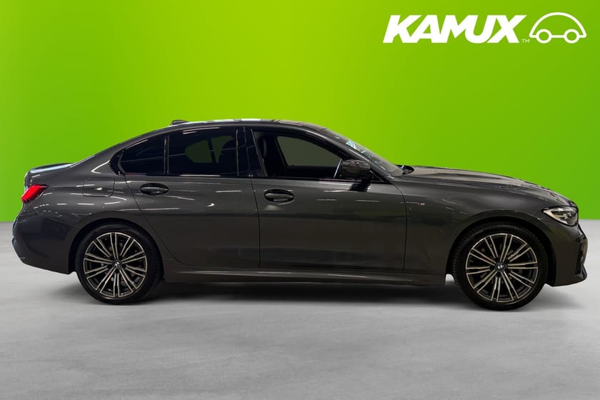 Bild 2 av BMW 320i xDrive Sedan M Sport 184 hk Cockpit Drag Navi HiFi Värmare