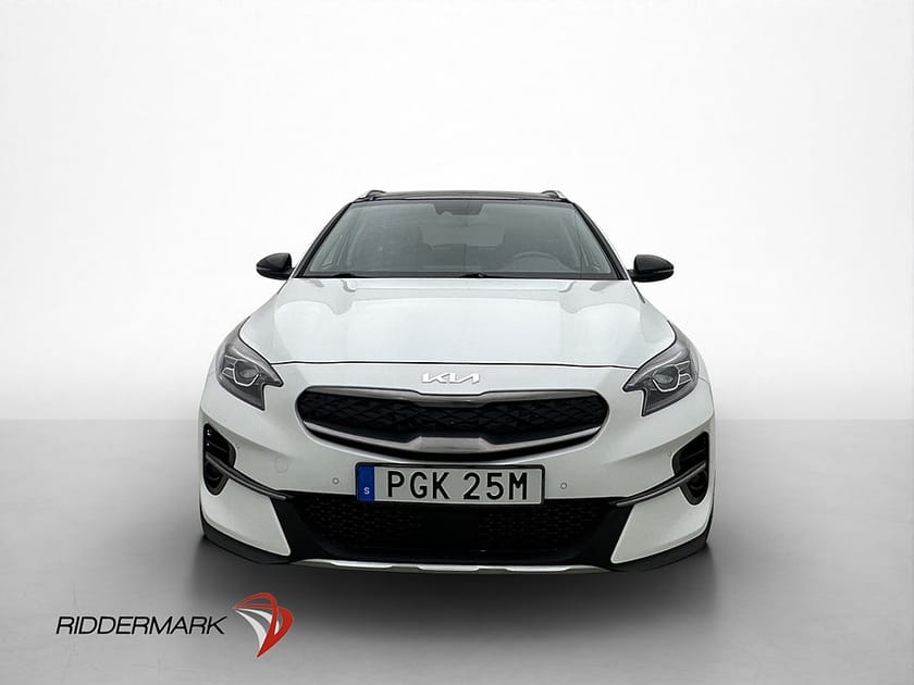 Bild 2 av Kia XCeed Plug-in Hybrid 141hk MOMS Döda-vinkel Kamera PDC