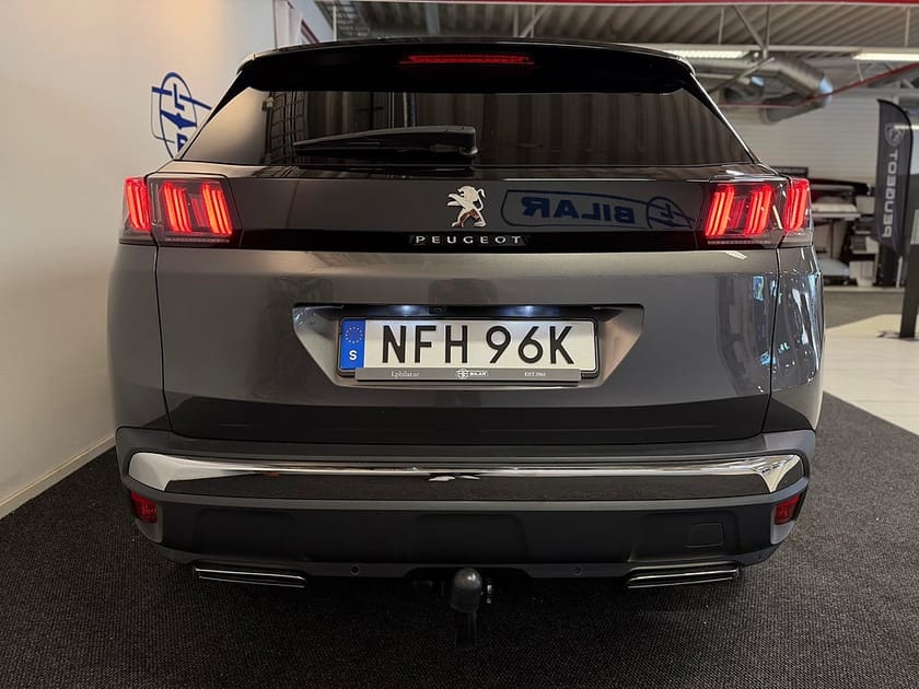Bild 4 av Peugeot 3008 HYBRID4 300 PHEV AWD 300hk GT | Night Vision | Drag | Vhjul
