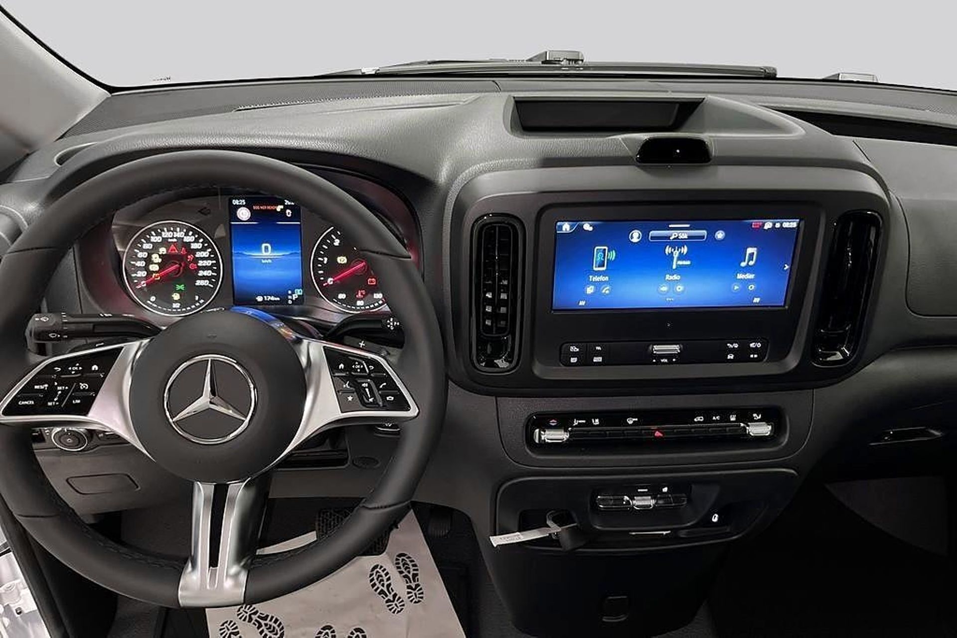 Mercedes-Benz Vito 2027, bild 7/15