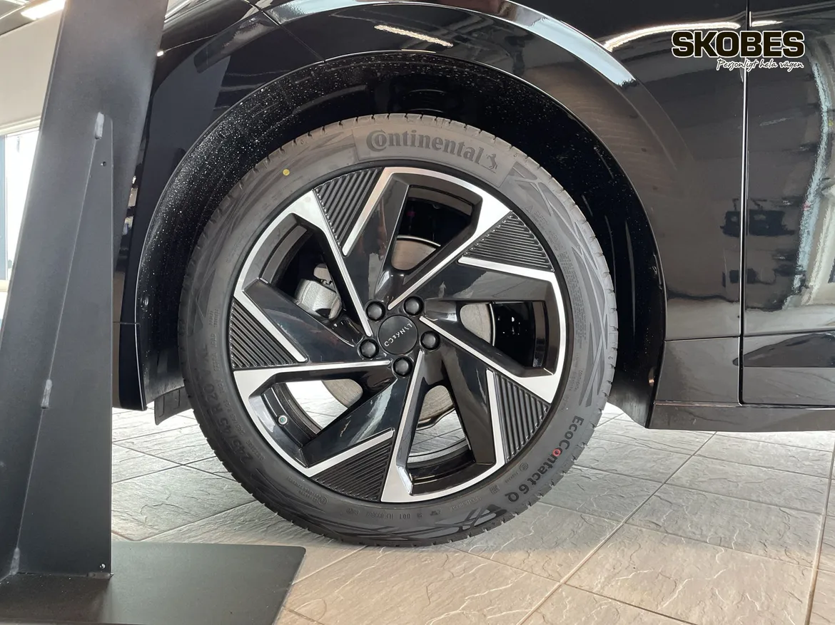 Lynk & Co 02 EV