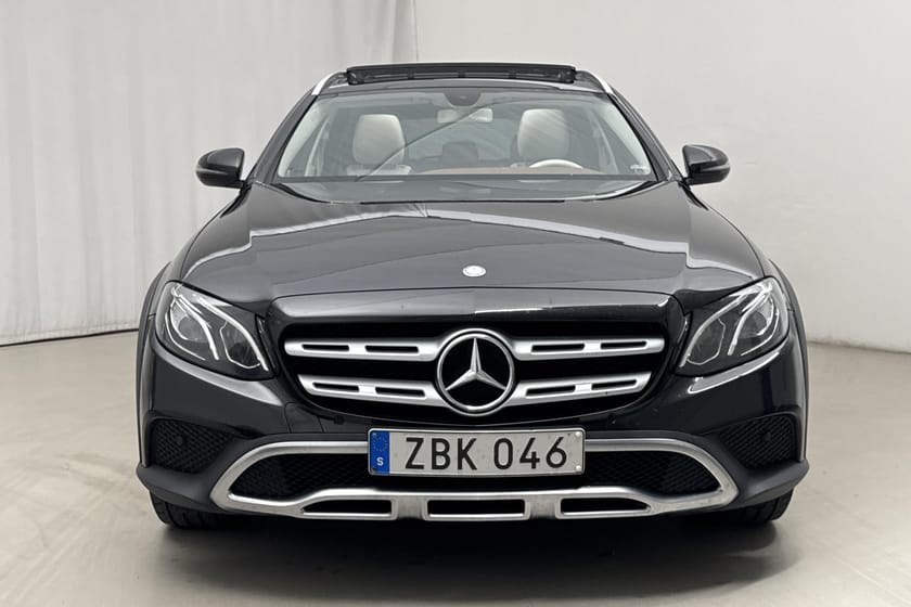 Bild 5 av Mercedes-Benz E 220 d 4MATIC All-Terrain Avantgarde Designo