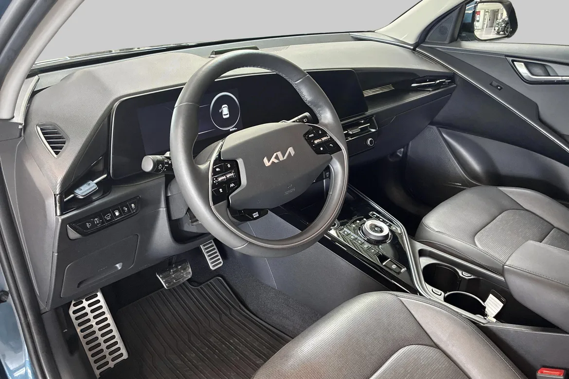 picture of a car