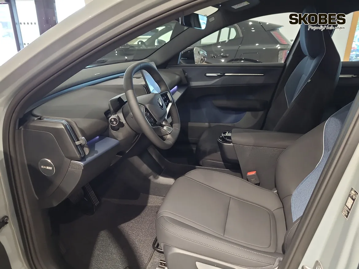 Volvo EX30 P5 Long Range