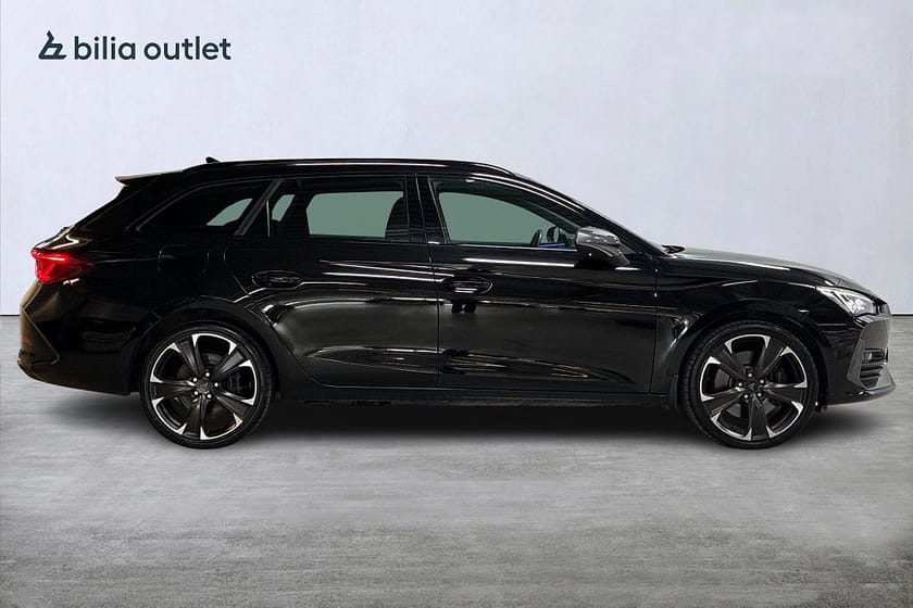 Bild 5 av CUPRA Leon Sportstourer e-Hybrid 245hk Navi Drag Carplay B-kamera