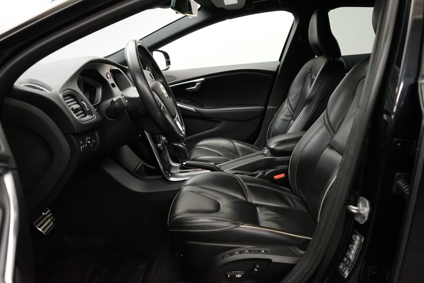 Bild 4 av Volvo V40 T5 R-Design II