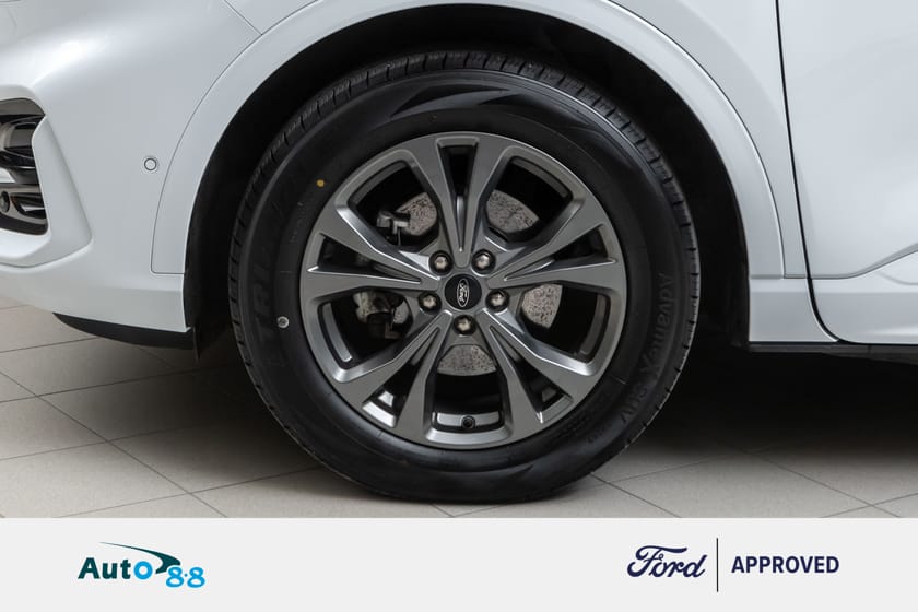 Bilde 4 av Ford Kuga Plug-In Hybrid ST-Line / Adaptiv cruisekontroll / B&O +++