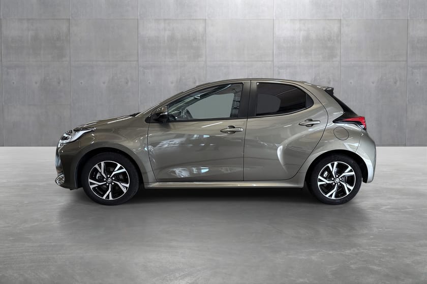 Bilde 2 av Toyota Yaris Hybrid 115 1,5 Bensin Automat Active Tech