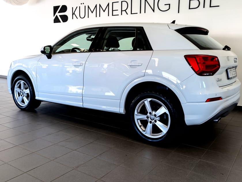Bild 5 av Audi Q2 30 TFSI S Tronic Carplay Parkeringssensorer