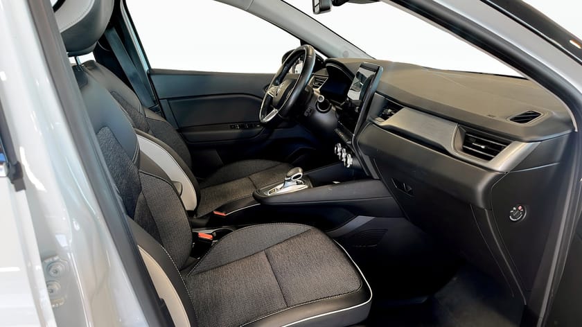 Bild 3 av Renault Captur E-TECH Plugin-Hybrid 160