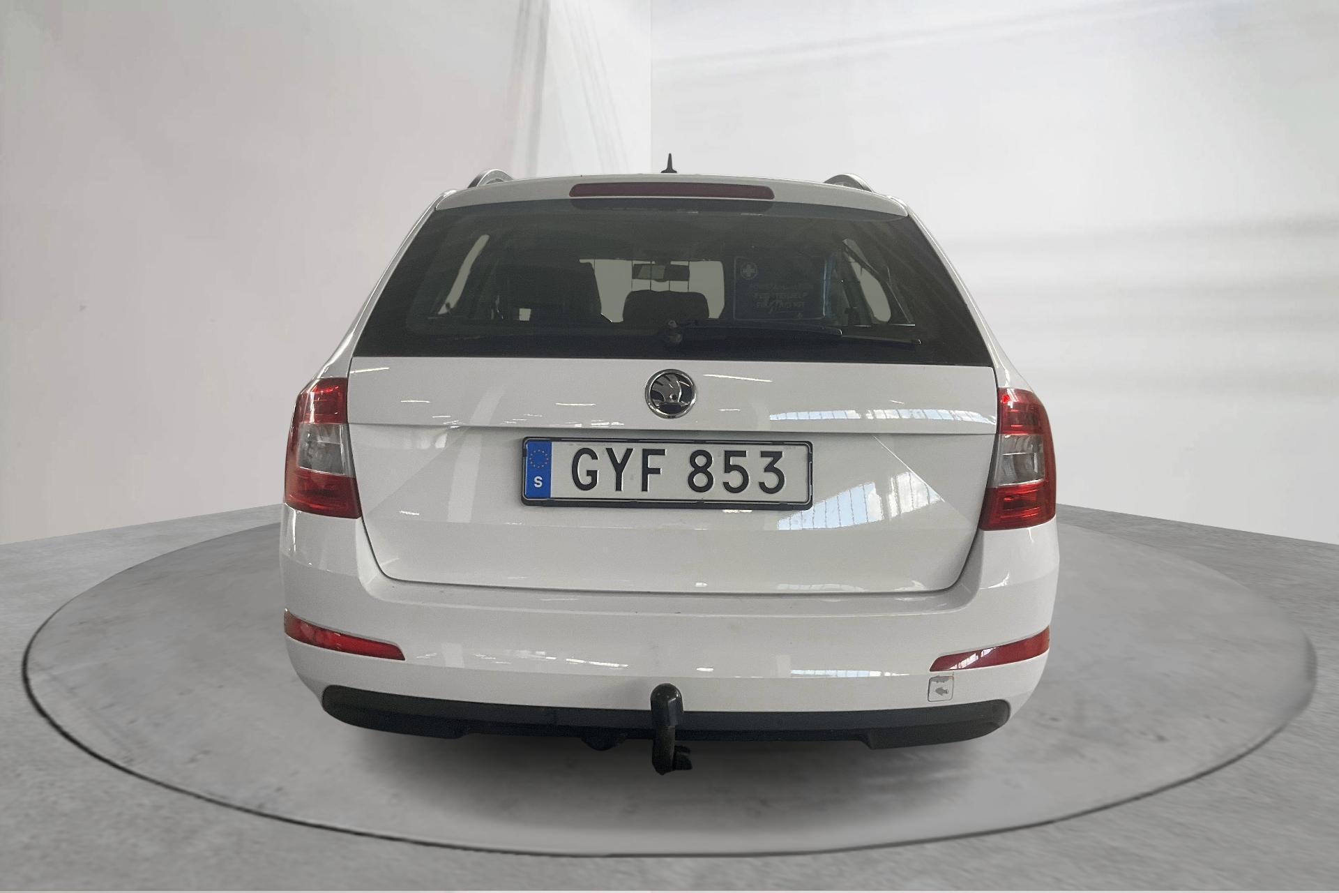 Skoda Octavia Kombi 1.6 TDI 4x4 2016, bild 6/17